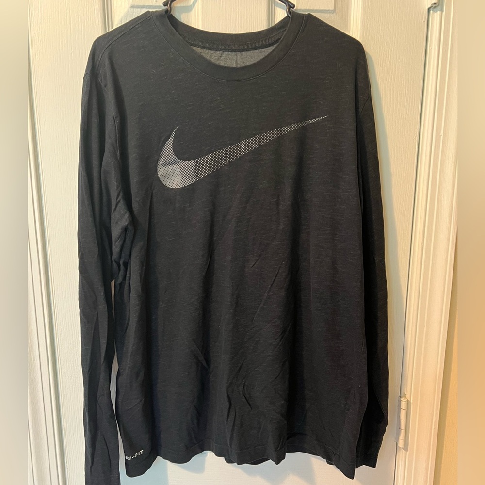 Men’s Nike Shirt